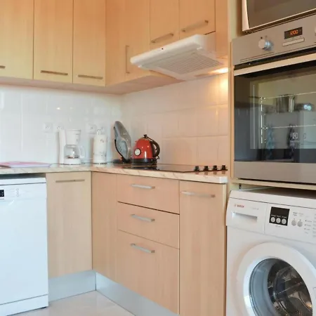 Moderne 2 Avec Terrasse, Parking Et Climatisation A - Fr-1-225c-531